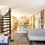 펜션 Fabulous 2 Bedroom In Fantastic Clifton - Simply Check In 브리스틀