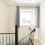 펜션 Fabulous 2 Bedroom In Fantastic Clifton - Simply Check In 브리스틀