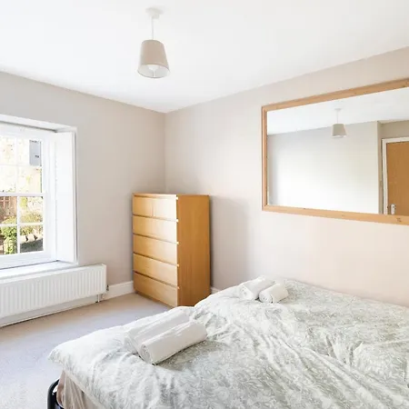 펜션 Fabulous 2 Bedroom In Fantastic Clifton - Simply Check In