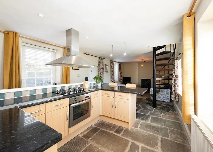 Fabulous 2 Bedroom In Fantastic Clifton - Simply Check In 布里斯托