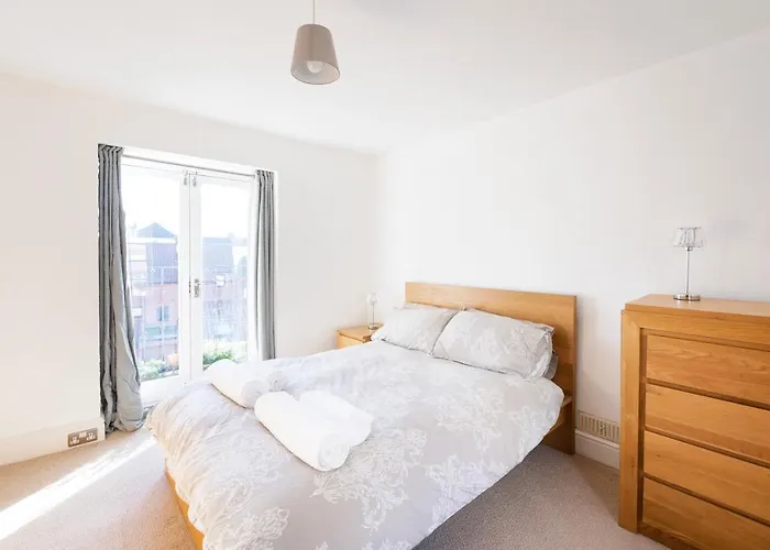 Fabulous 2 Bedroom In Fantastic Clifton - Simply Check In Дом отдыха *